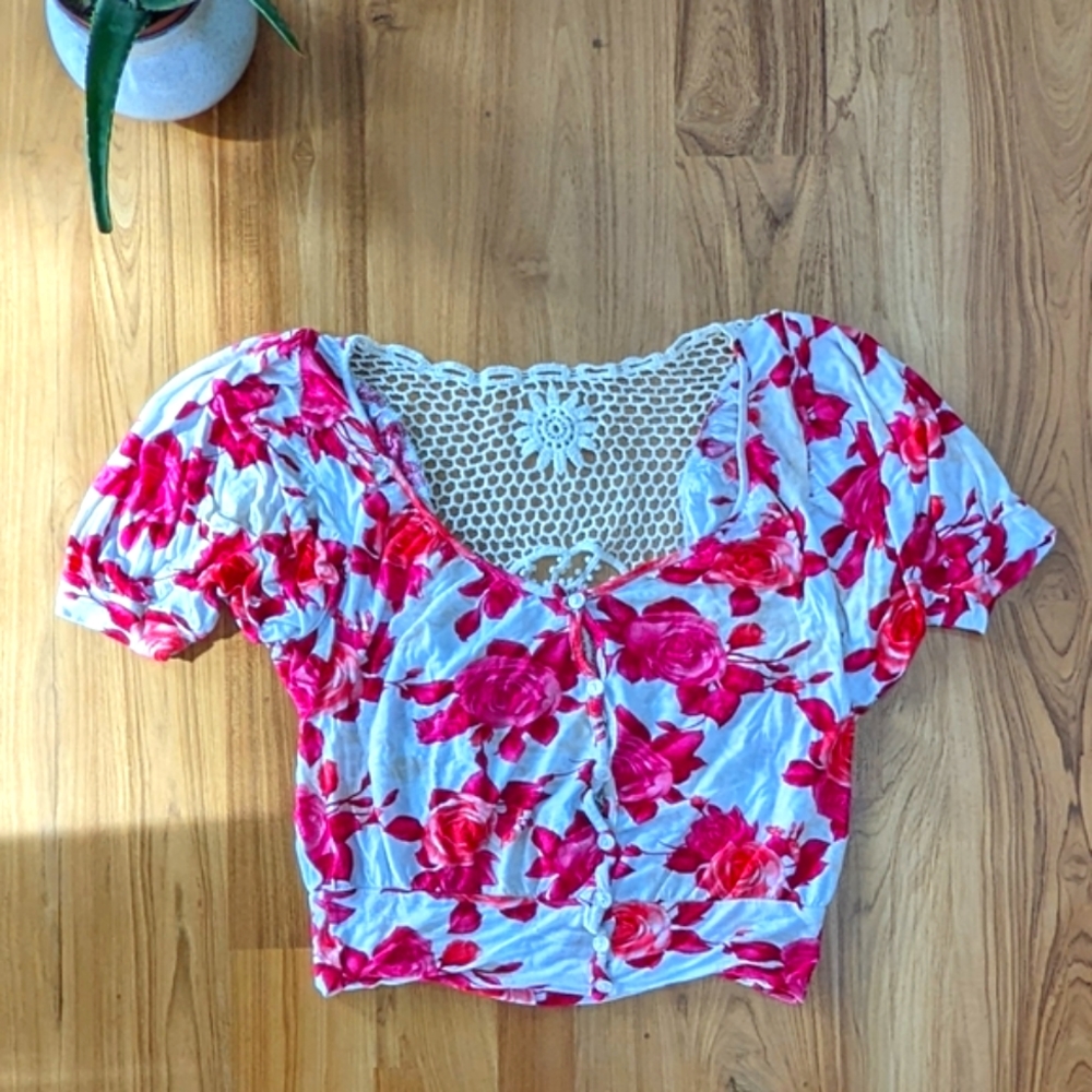 Rue 21 Floral Crochet Top